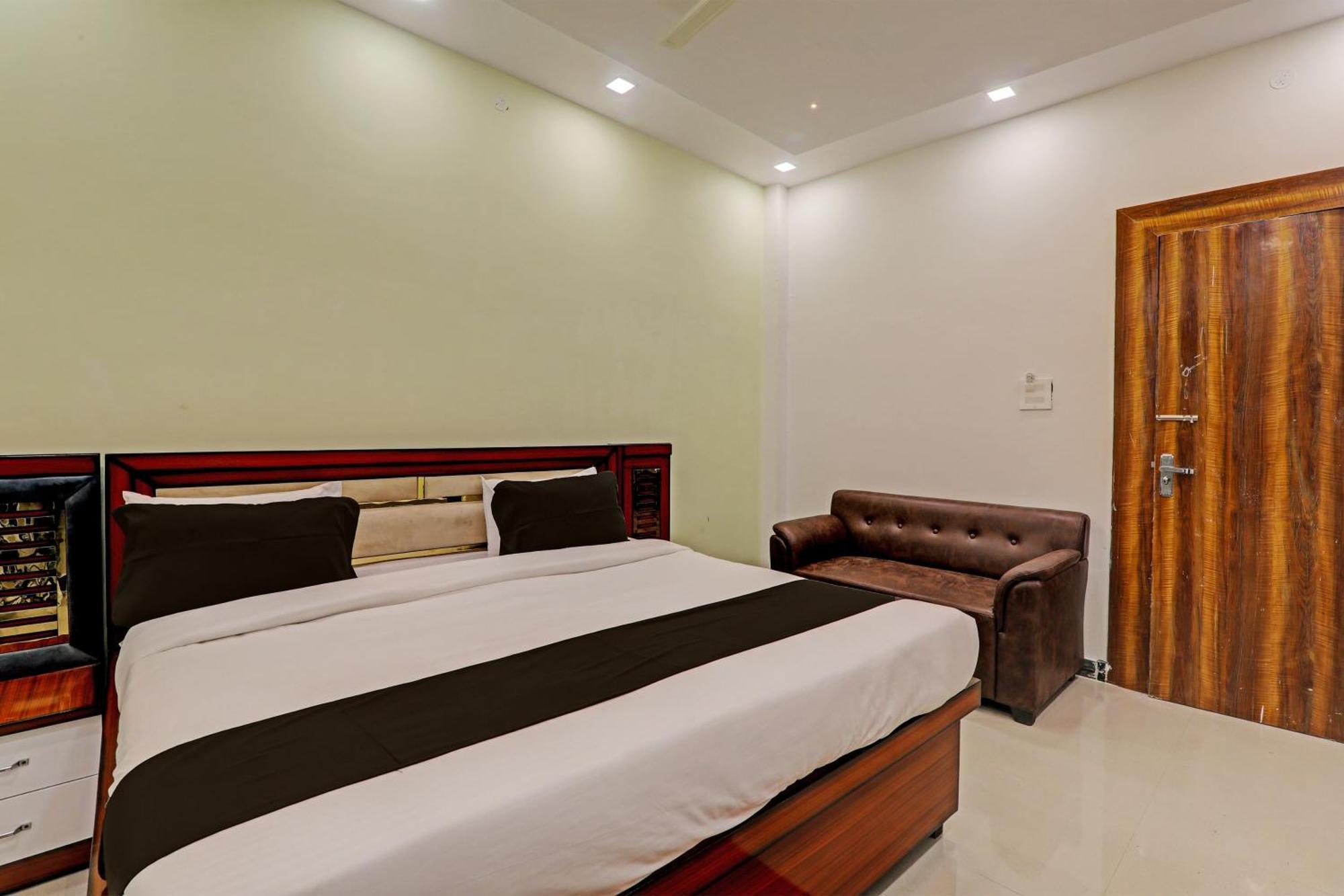 Hotel O Awadh International Bela Pratapgarh Exteriör bild