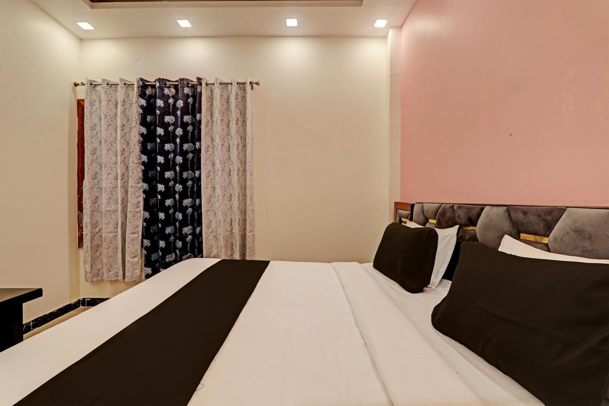 Hotel O Awadh International Bela Pratapgarh Exteriör bild